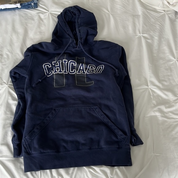 CHICAGO Hoodie - Picture 2 of 4